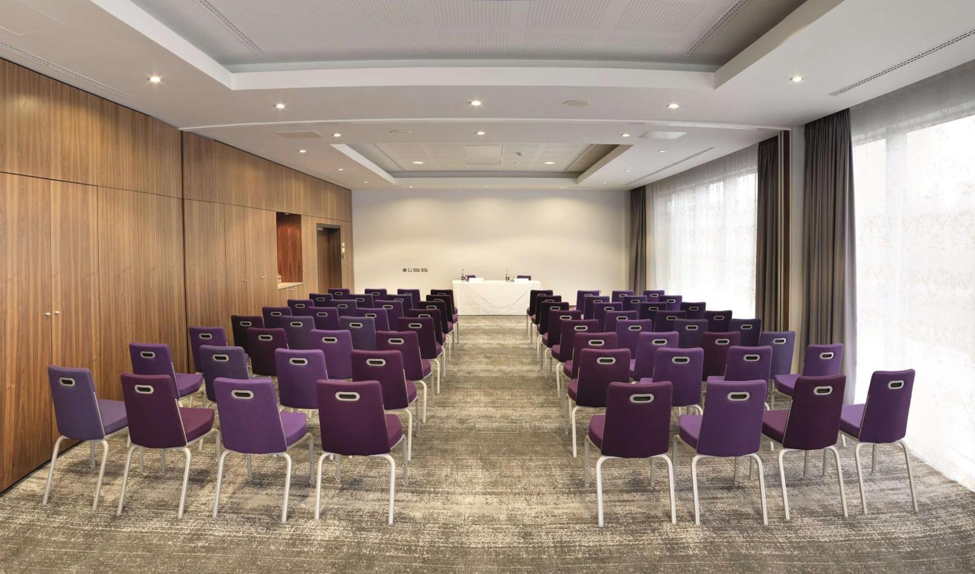 Radisson Blu Hotel East Midlands Airport คาสเซิลโดนิงทัน ภายนอก รูปภาพ