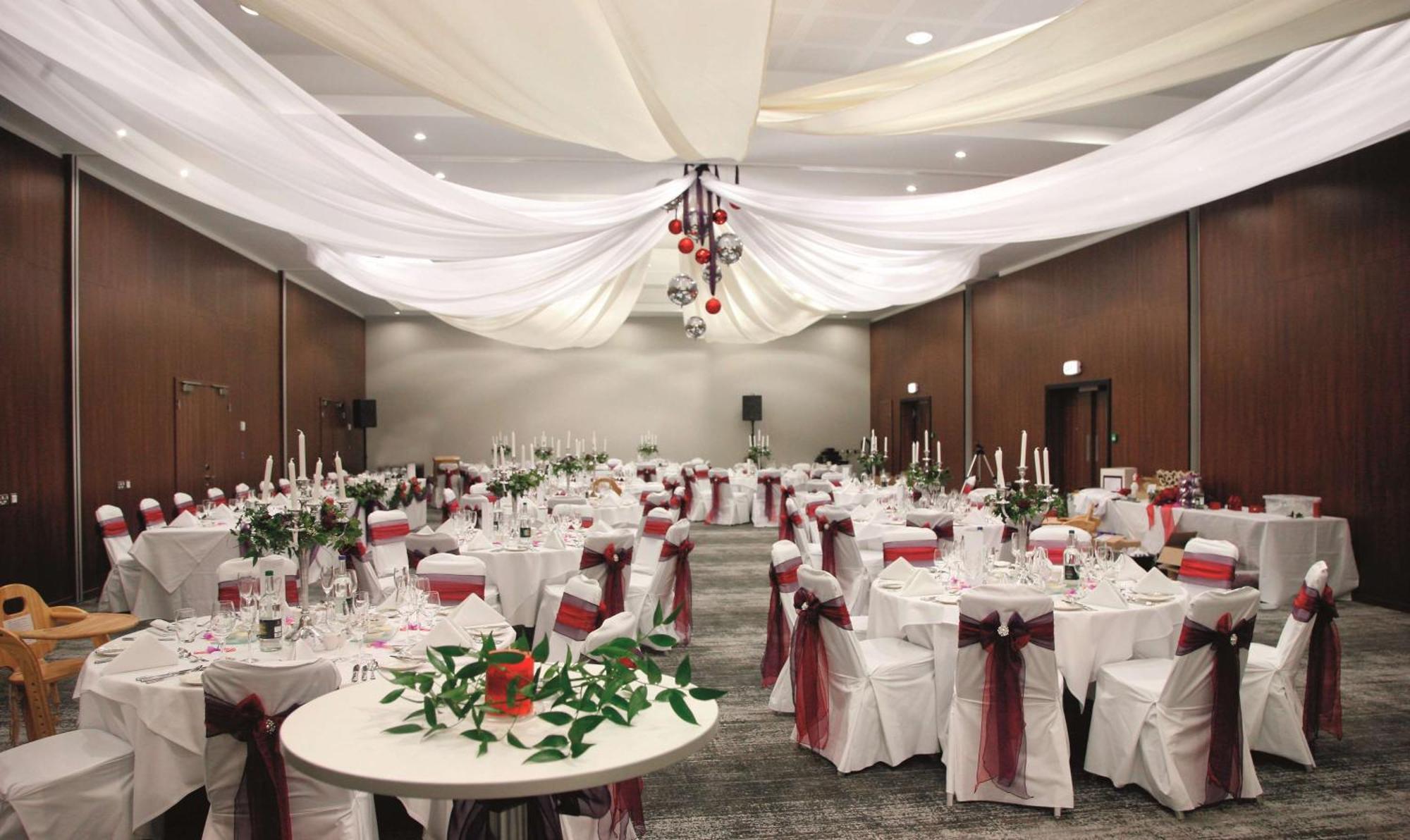 Radisson Blu Hotel East Midlands Airport คาสเซิลโดนิงทัน ภายนอก รูปภาพ