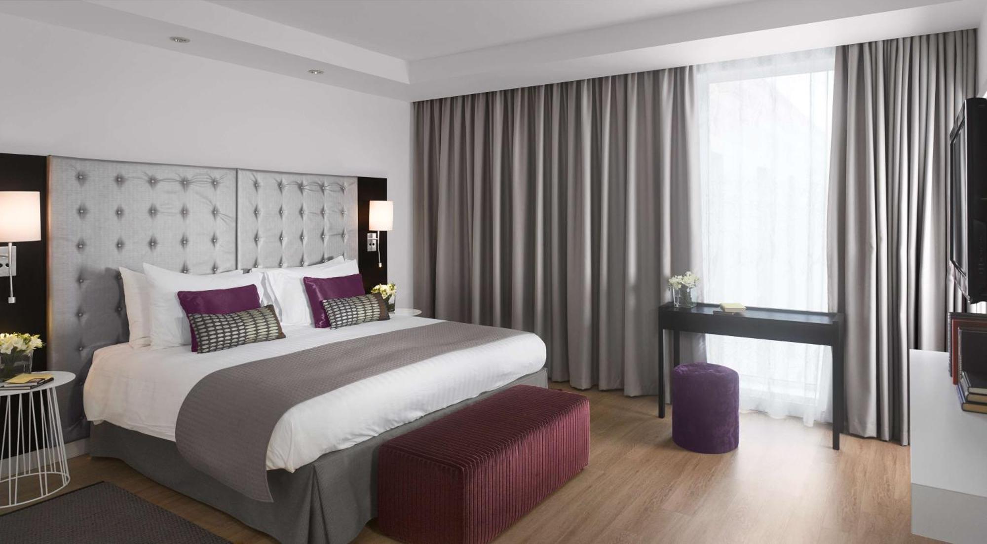 Radisson Blu Hotel East Midlands Airport คาสเซิลโดนิงทัน ภายนอก รูปภาพ