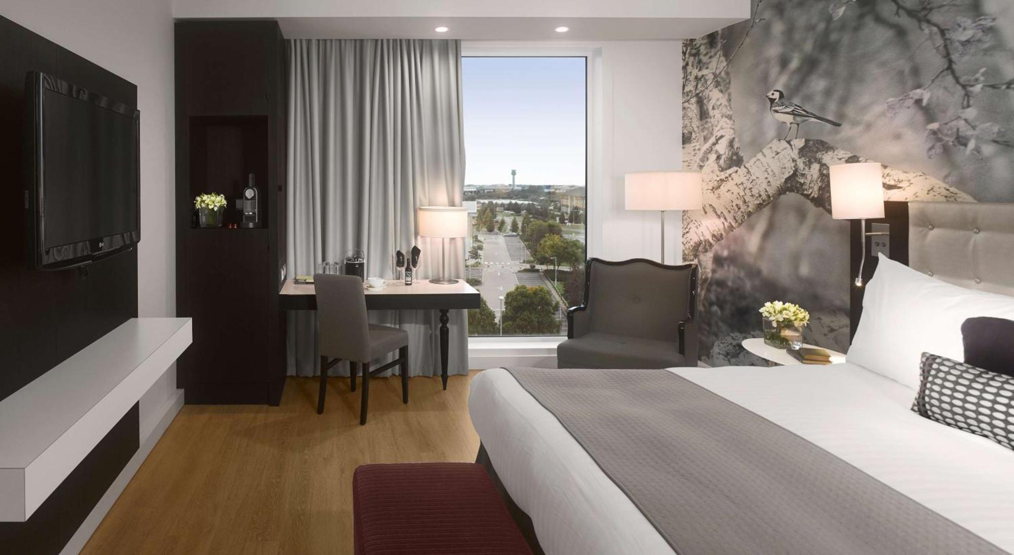 Radisson Blu Hotel East Midlands Airport คาสเซิลโดนิงทัน ภายนอก รูปภาพ